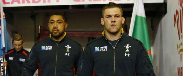 Taulupe Faletau and Dan Lydiate