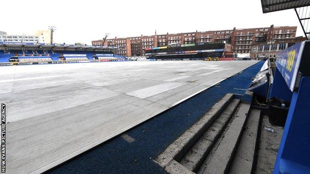 Cardiff Arms Park provided a staff welfare centre, catering facilities and headquarters for the field hospital at the Principality Stadium