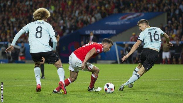 Hal Robson-Kanu goal v Belgium