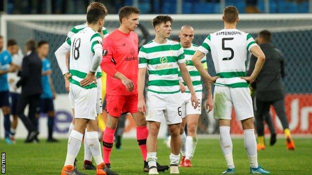 Celtic players look dejected after defeat by Zenit