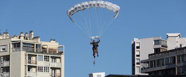 Parachutist