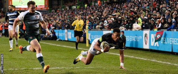 Bath full-back Anthony Watson's seventh-minute try gave Mike Ford's Bath an early lead at Welford Road