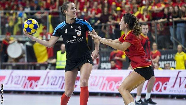 Belgium and Netherlands face off at korfball