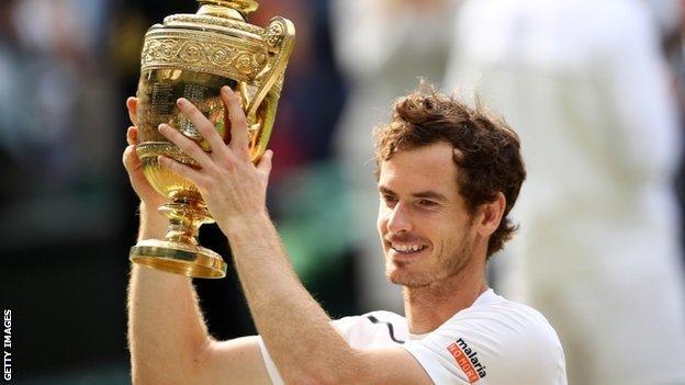 Andy Murray with Wimbledon trophy