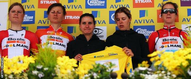 Lizzie Armitstead team