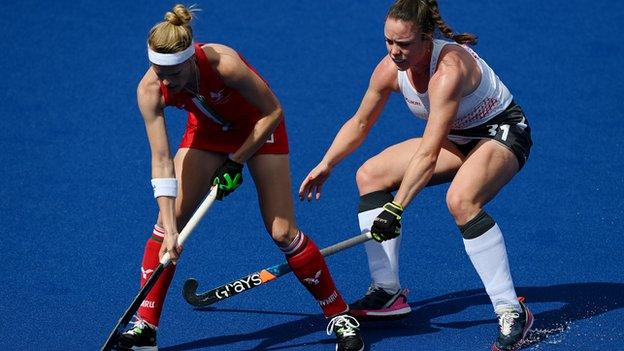 Sophie Robinson (left) in action for Wales