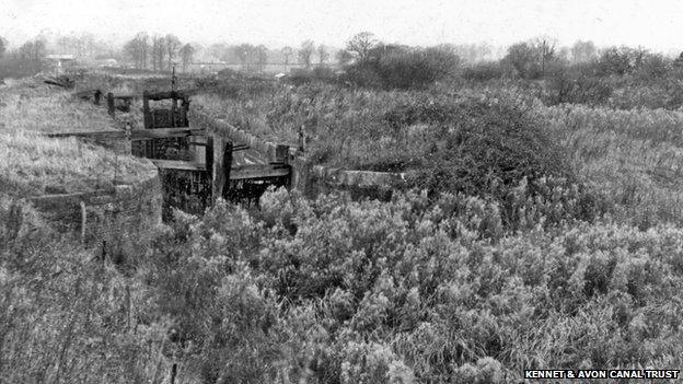 Caen Hill c1970