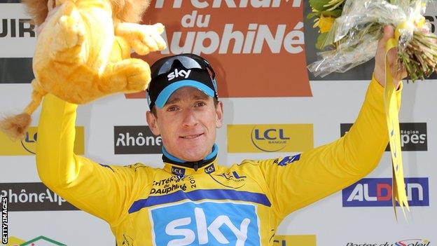 Bradley Wiggins celebrates winning the 2011 Dauphine