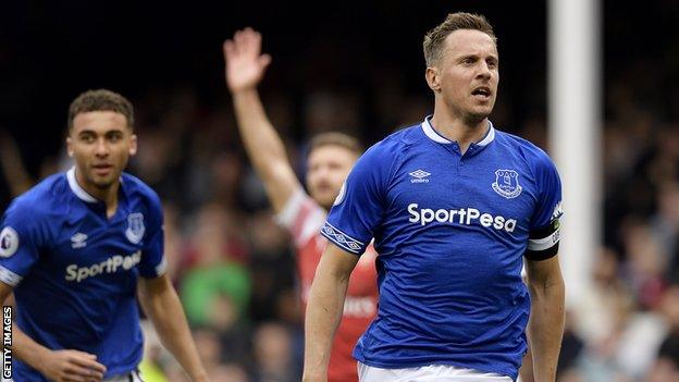 Phil Jagielka celebrates scoring for Everton against Arsenal