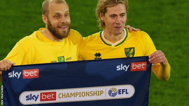 Teemu Pukki (left) and Todd Cantwell celebrate