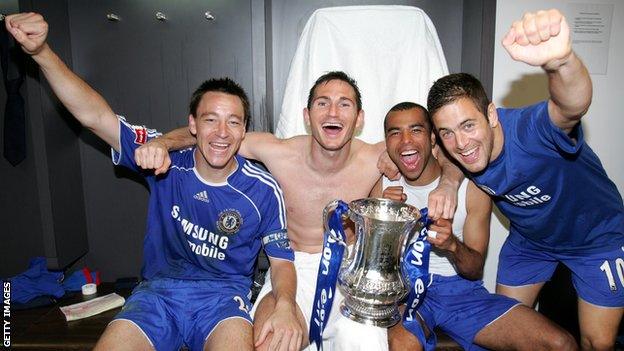 John Terry, Frank Lampard, Ashley Cole and Joe Cole celebrate winning the FA Cup