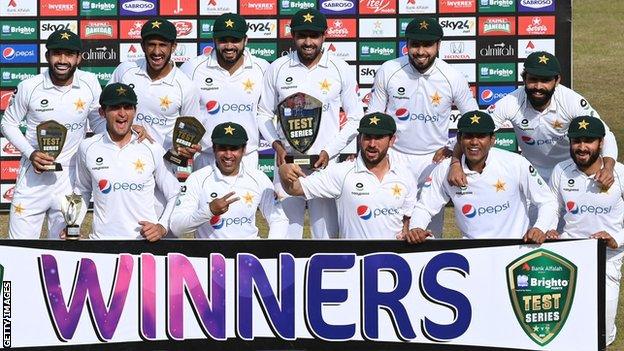 Pakistan with the Test series trophy