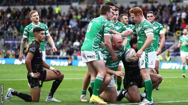 Ireland scored four first-half tries to build a comfortable lead