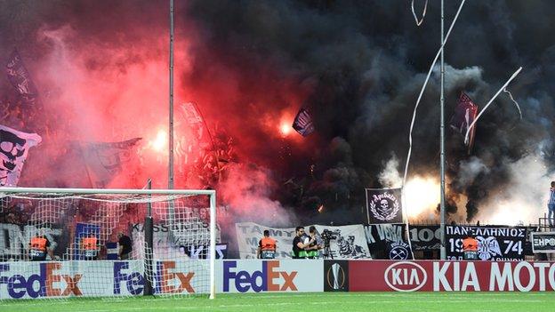 PAOK fans