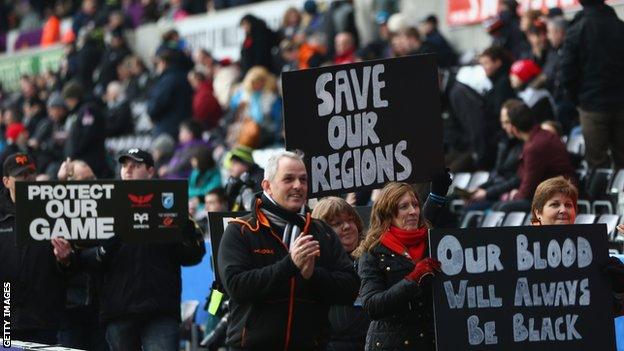 Fans protest the potential changes