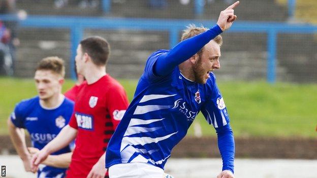 Greig Spence celebrates his goal