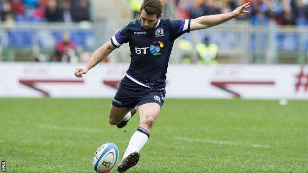 Greig Laidlaw scores