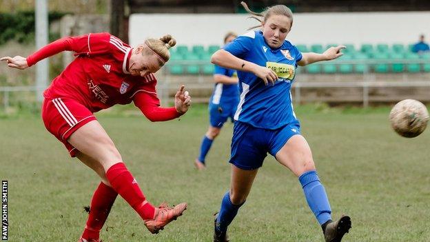 Abergavenny Women & Cardiff Bluebelles