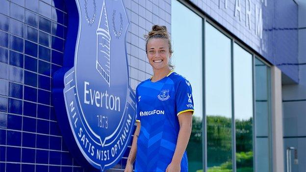 Aurora Galli posing in her Everton shirt