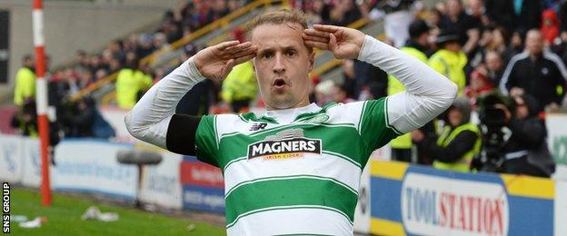 Leigh Griffiths celebrates his ninth goal of the season