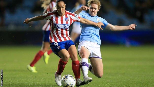 Aoife Mannion in action for Manchester City Women