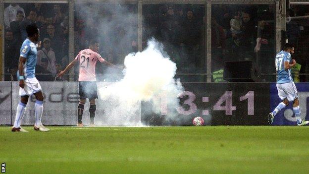 Crowd trouble at Palermo v Lazio