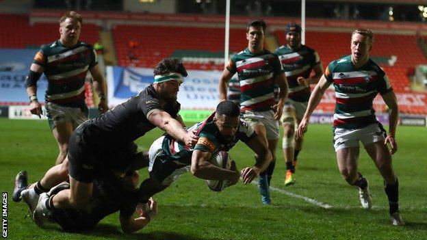 Zach Henry scores for Leicester against Connacht