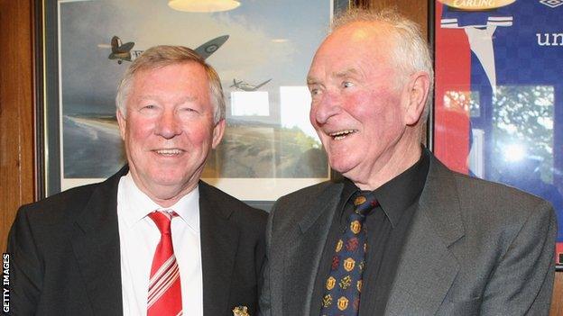 Sir Alex Ferguson alongside Gregg at the Manchester United great's testimonial at Windsor Park in 2012