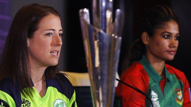 Ireland's Isobel Joyce and Bangladesh's Jahanara Alam with the Women's World Twenty20 trophy