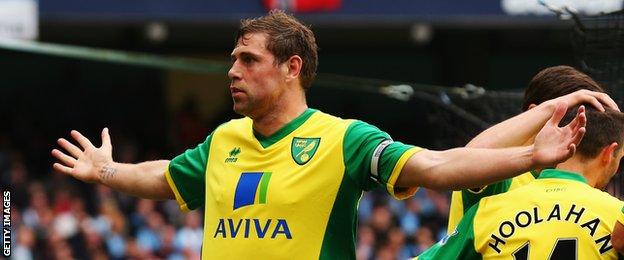 Grant Holt celebrates with Norwich