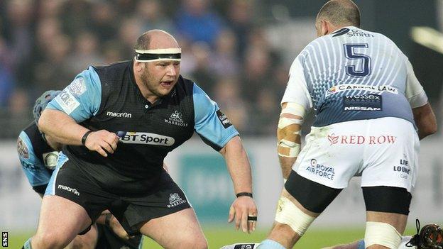 Mike Cusack in action for Glasgow Warriors against Cardiff Blues