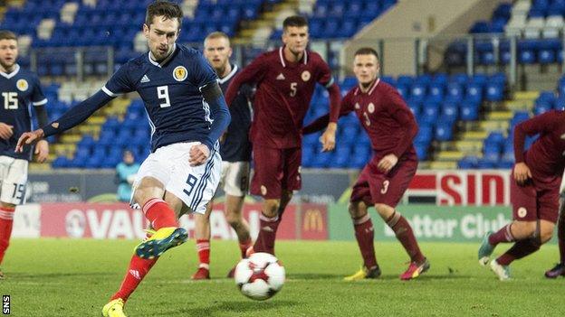 Ryan Hardie tucks home a penalty for Scotland Under-21s