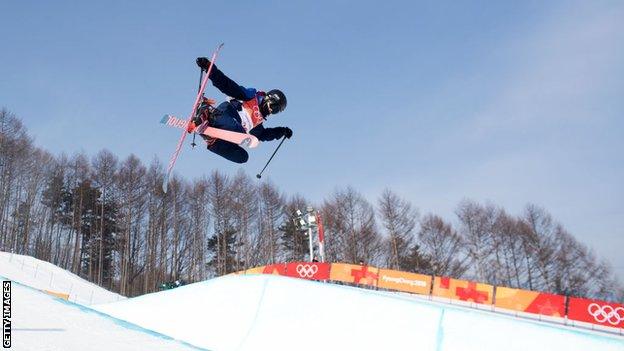 Rowan Cheshire skiing at Pyeongchang Winter Olympics