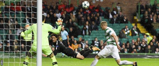 Edinson Cavani scores for Paris St-Germain against Celtic