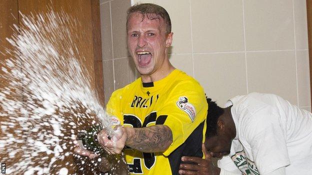 Leigh Griffiths celebrates Celtic's title win