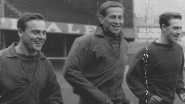 Keith Todd (left) and Eddie Thomas of Swansea Town training