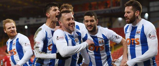 Kilmarnock celebrate Kris Boyd's equaliser against Aberdeen