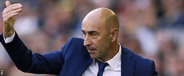 Pako Ayesteran, coach of Valencia