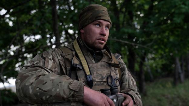 Ukraine War: Conscription Squads Send Ukrainian Men Into Hiding - BBC News