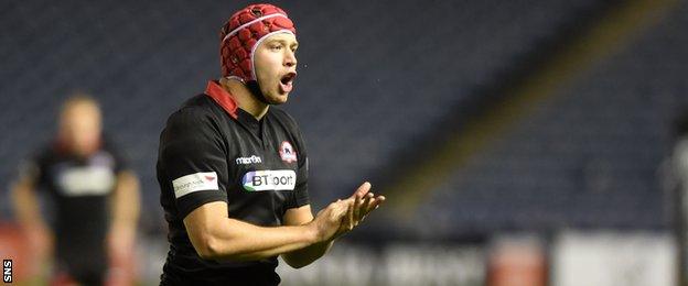 Grant Gilchrist marshalls an Edinburgh lineout