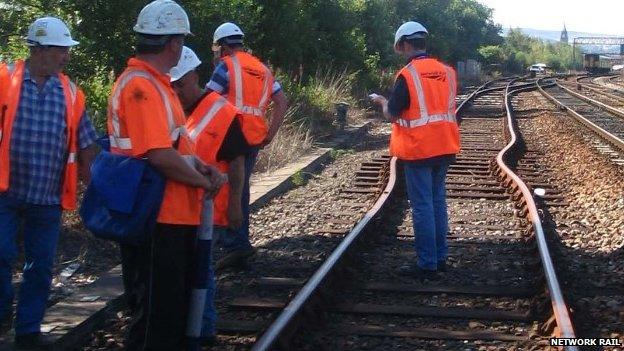 Example of a buckled track in 2006