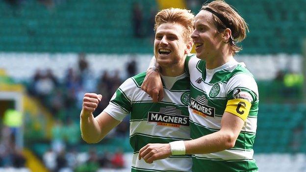 Celtic's Stuart Armstrong and Stefan Johansen celebrate