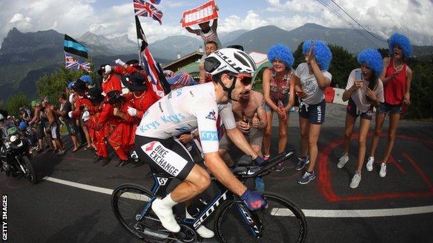 Adam Yates on stage 18