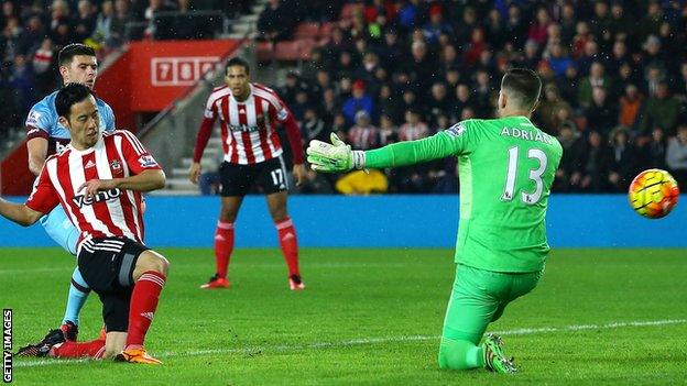 Maya Yoshida scores