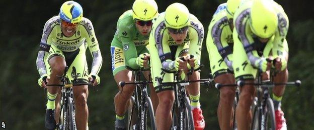 Alberto Contador (left) riding behind Tinkoff-Saxo team-mate Peter Sagan