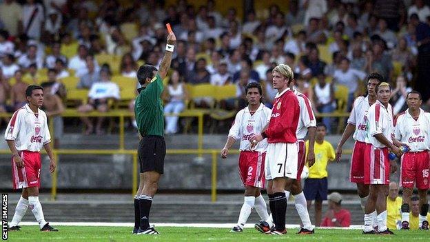 Man Utd v Necaxa