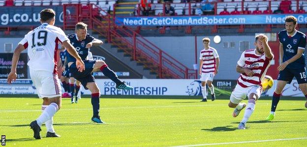 Billy Mckay scores