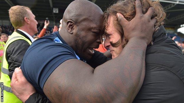 Adebayo Akinfenwa and Gareth Ainsworth