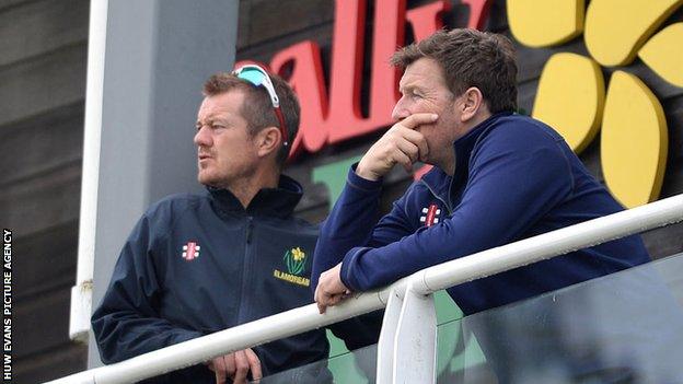 Glamorgan head coach Toby Radford and Robert Croft