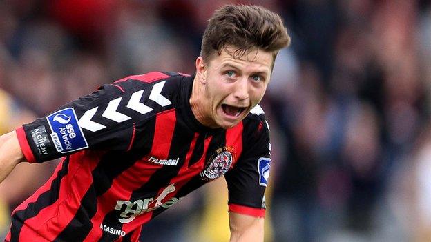 Keith Buckley celebrates after scoring Bohemians's second goal against Derry City